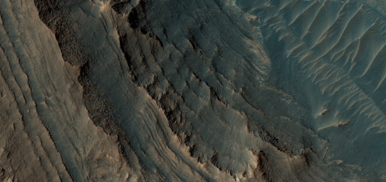 Layers in Gale Crater on the Western flank of Mt. Sharp