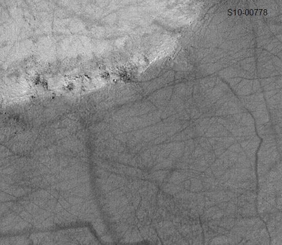 Pattern of large and small tracks made by giant dust devils, as seen by Mars Global Surveyor under the MOC Public Targeting Program